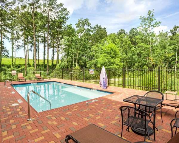 Pool - Comfort Suites Covington - I-12, Exit 65