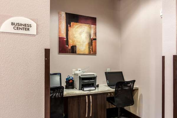 Conference Area - Comfort Inn & Suites Mansfield