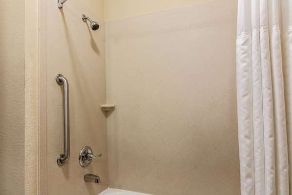  - Comfort Inn & Suites Mansfield