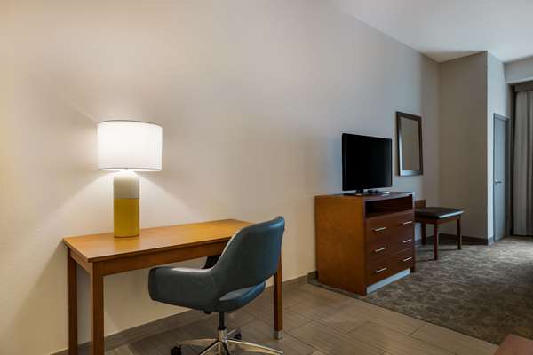  - Comfort Suites Denham Springs