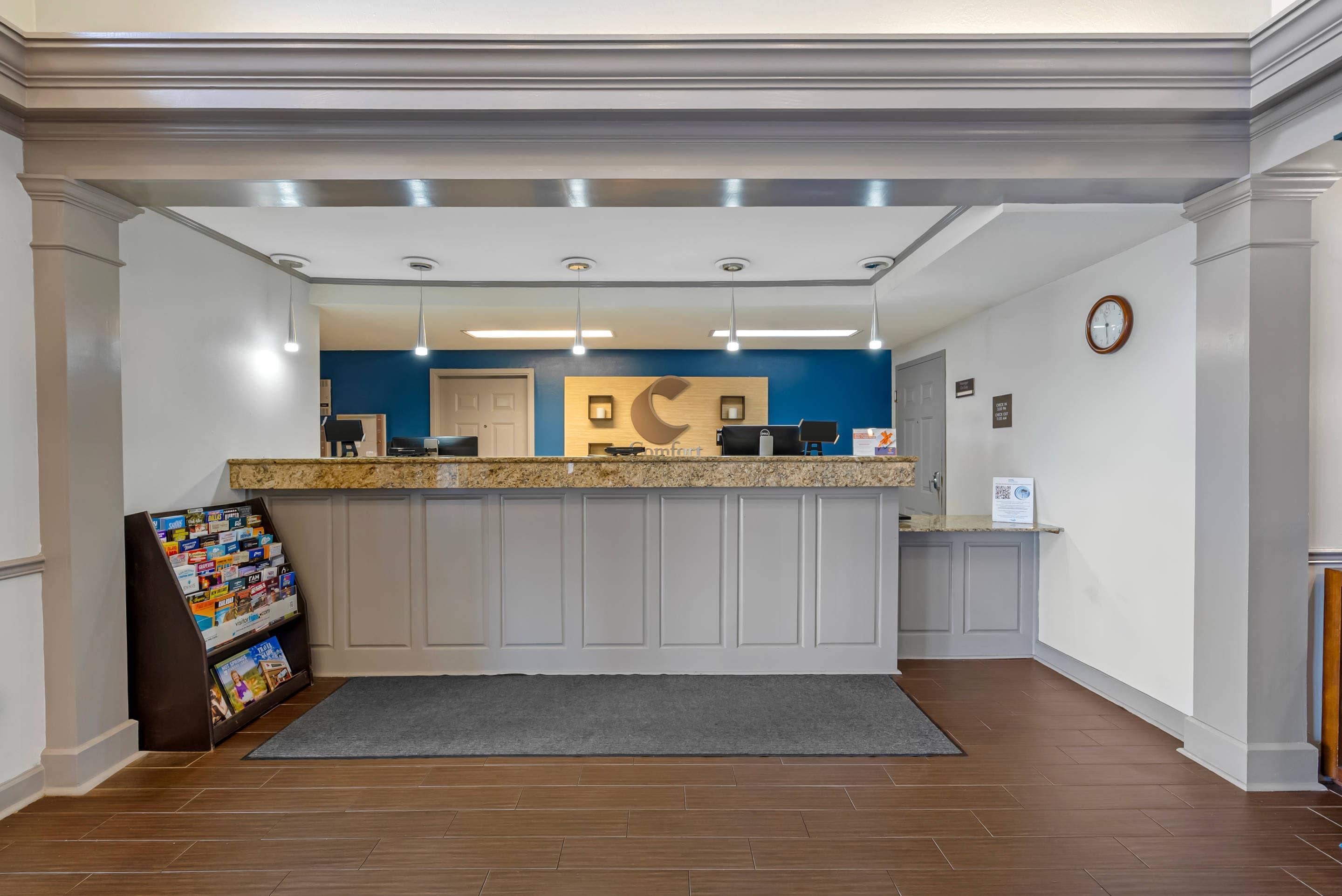 Hotel lobby | Comfort Inn