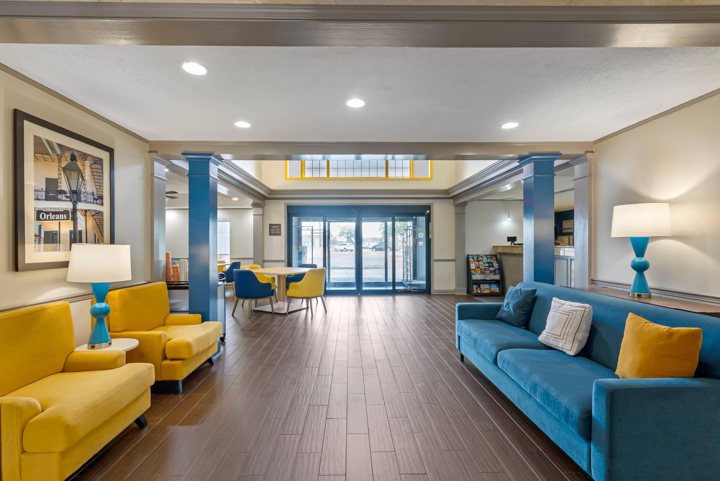 Hotel lobby | Comfort Inn