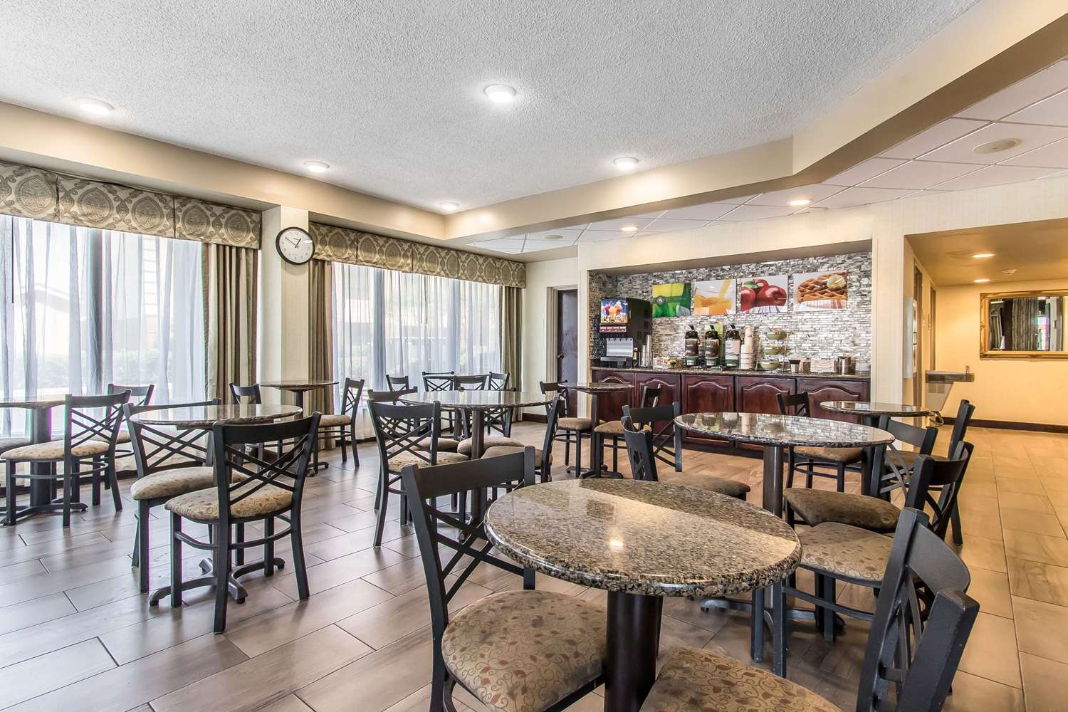 Quality Inn Monroe, LA - See Discounts