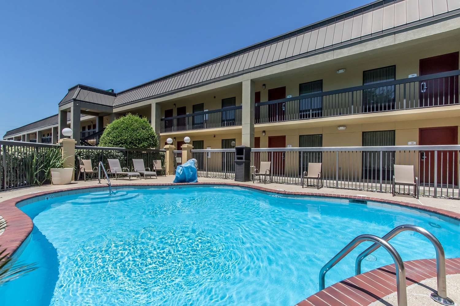 Quality Inn Monroe I20, Exit 118, LA See Discounts