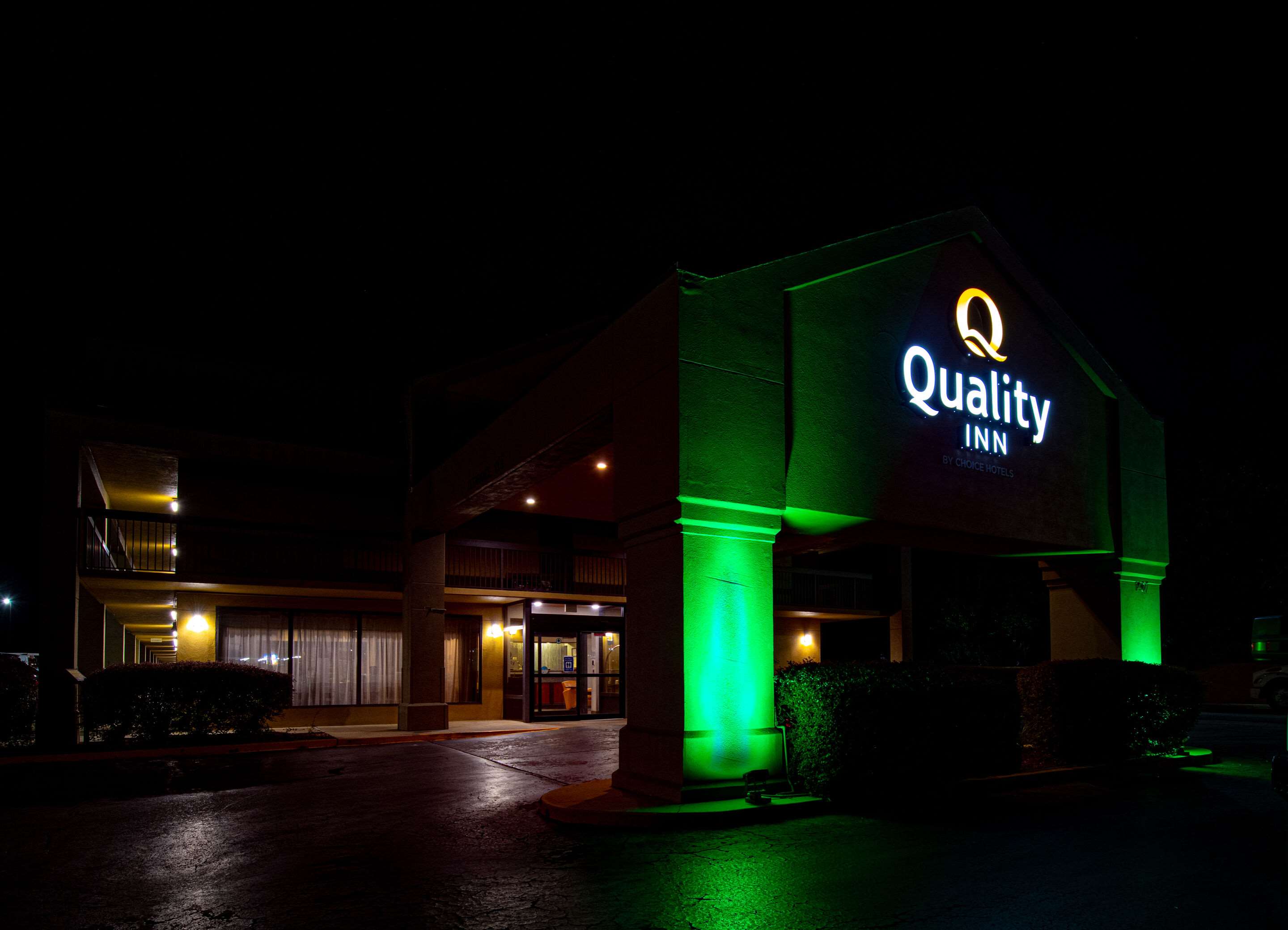 Hotel exterior | Quality Inn Monroe