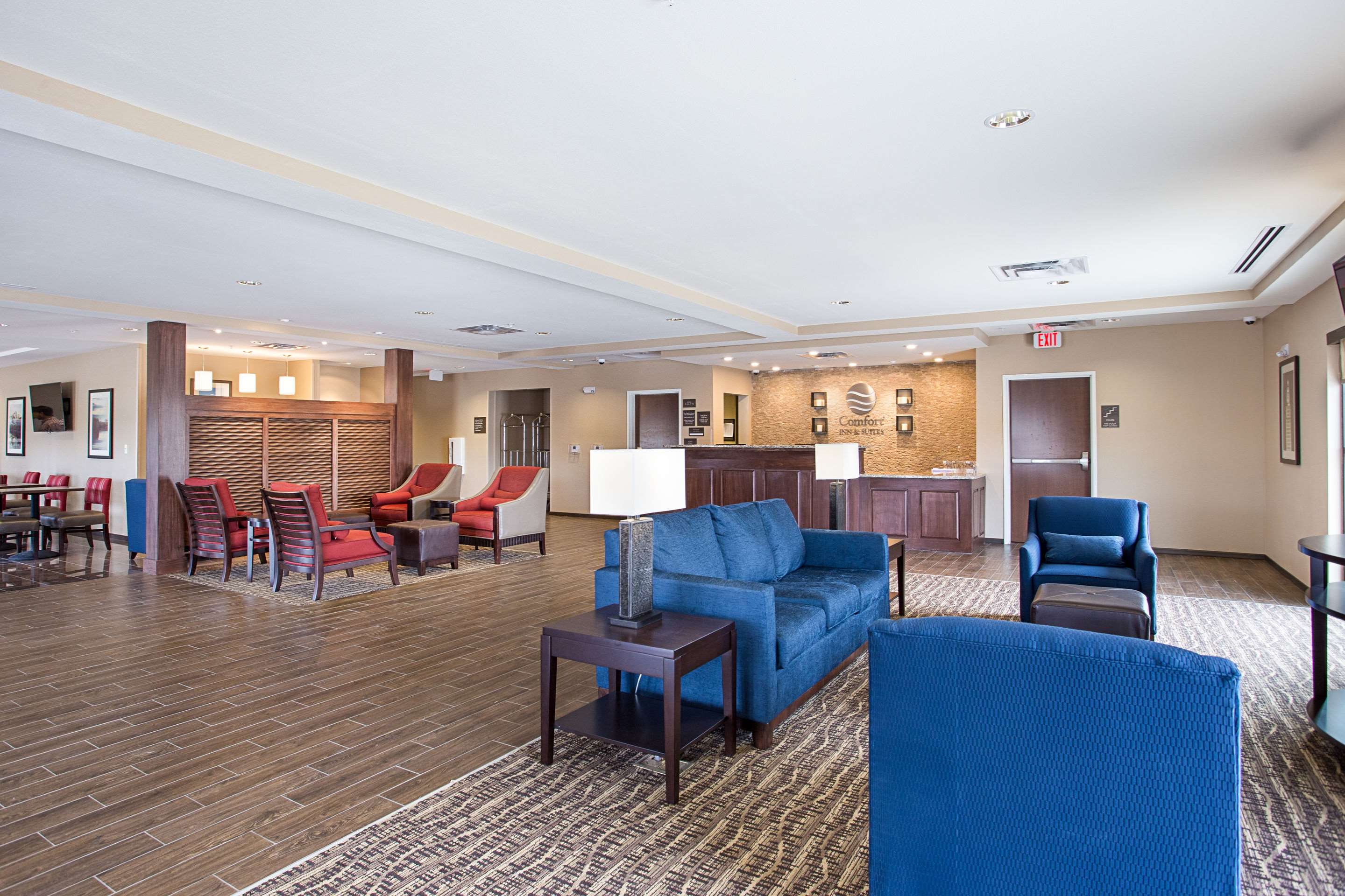 Lobby with sitting area