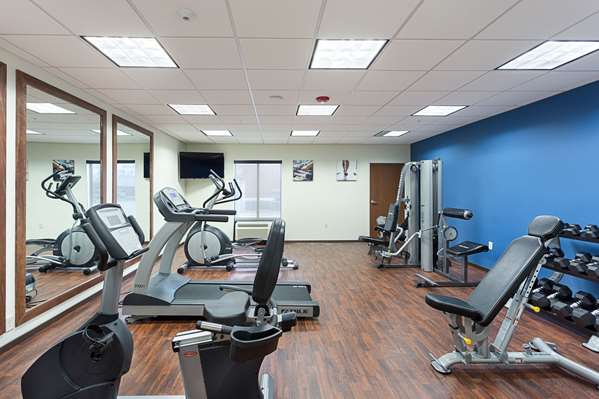 Fitness/ Exercise Room - Comfort Inn & Suites Zachary