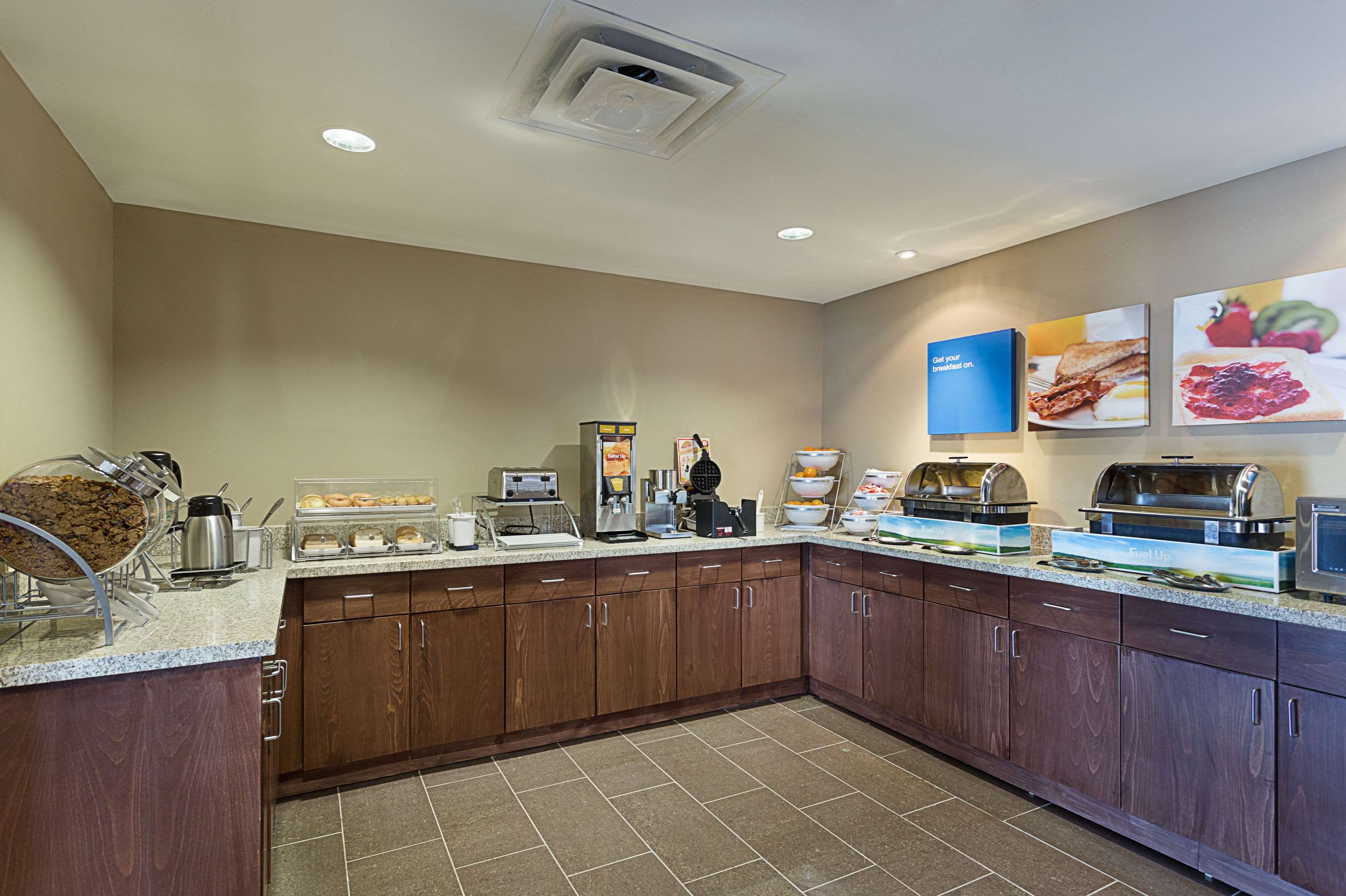 Breakfast counter