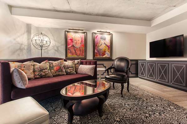 Suite - Cambria Hotel Downtown Warehouse District New Orleans