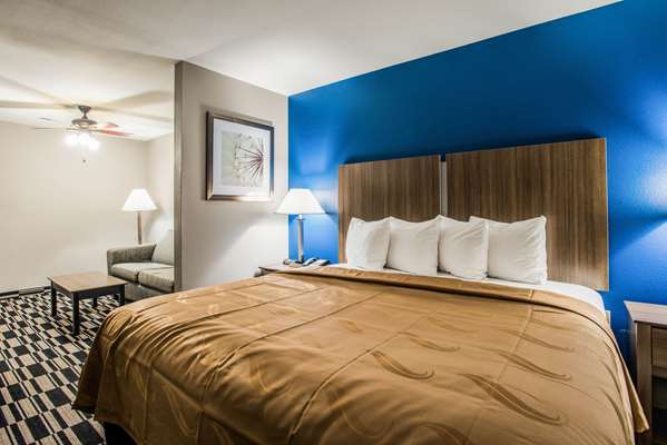 Suite - Quality Suites Lake Charles - I-10, Exit 29 & 30B