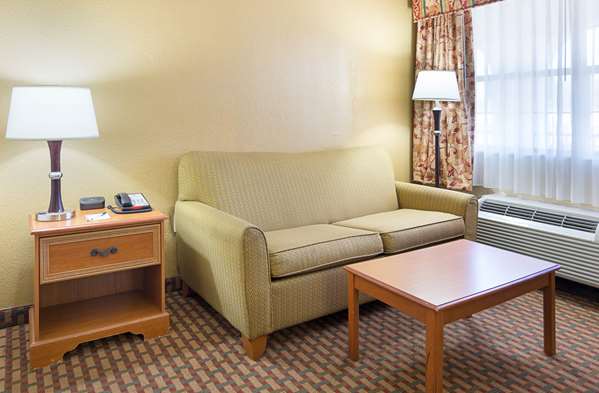 Suite - Quality Inn Bossier City - I-20, Exit 20A