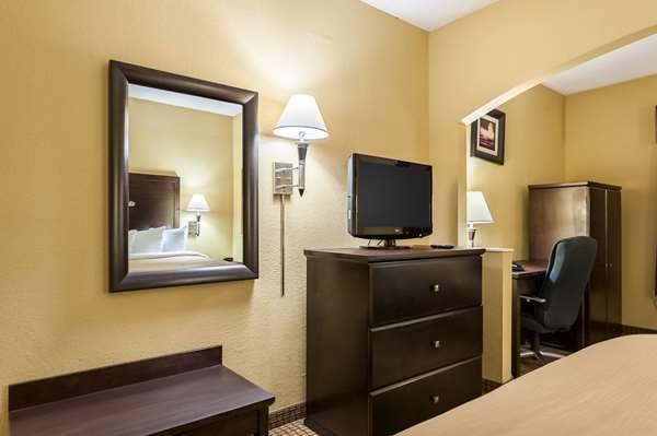 Suite - Quality Inn & Suites Lafayette - I-10, Exit 103