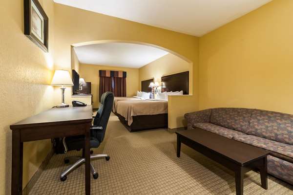 Suite - Quality Inn & Suites Lafayette - I-10, Exit 103