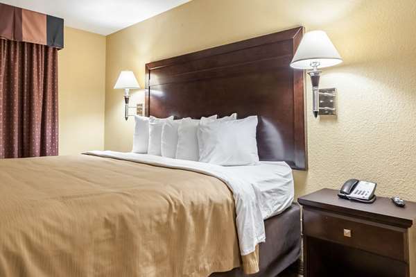Suite - Quality Inn & Suites Lafayette - I-10, Exit 103