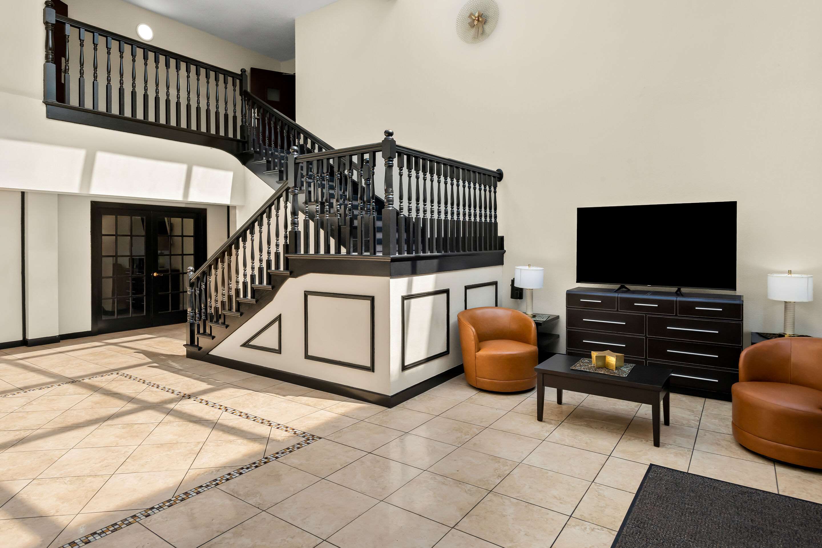 Hotel lobby | Quality Inn & Suites Lafayette