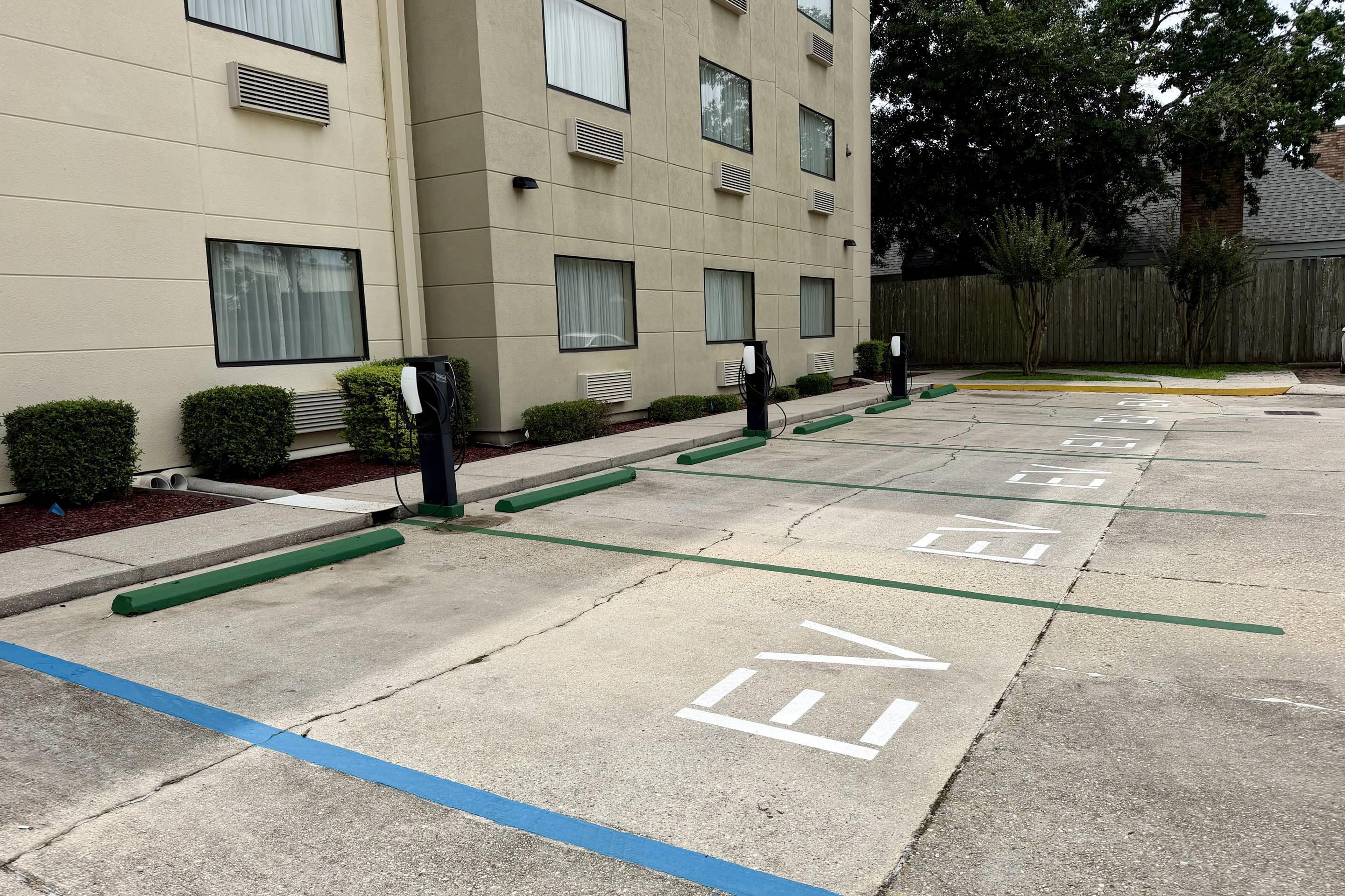 Electric vehicle charging station | Comfort Inn & Suites Covington - Mandeville