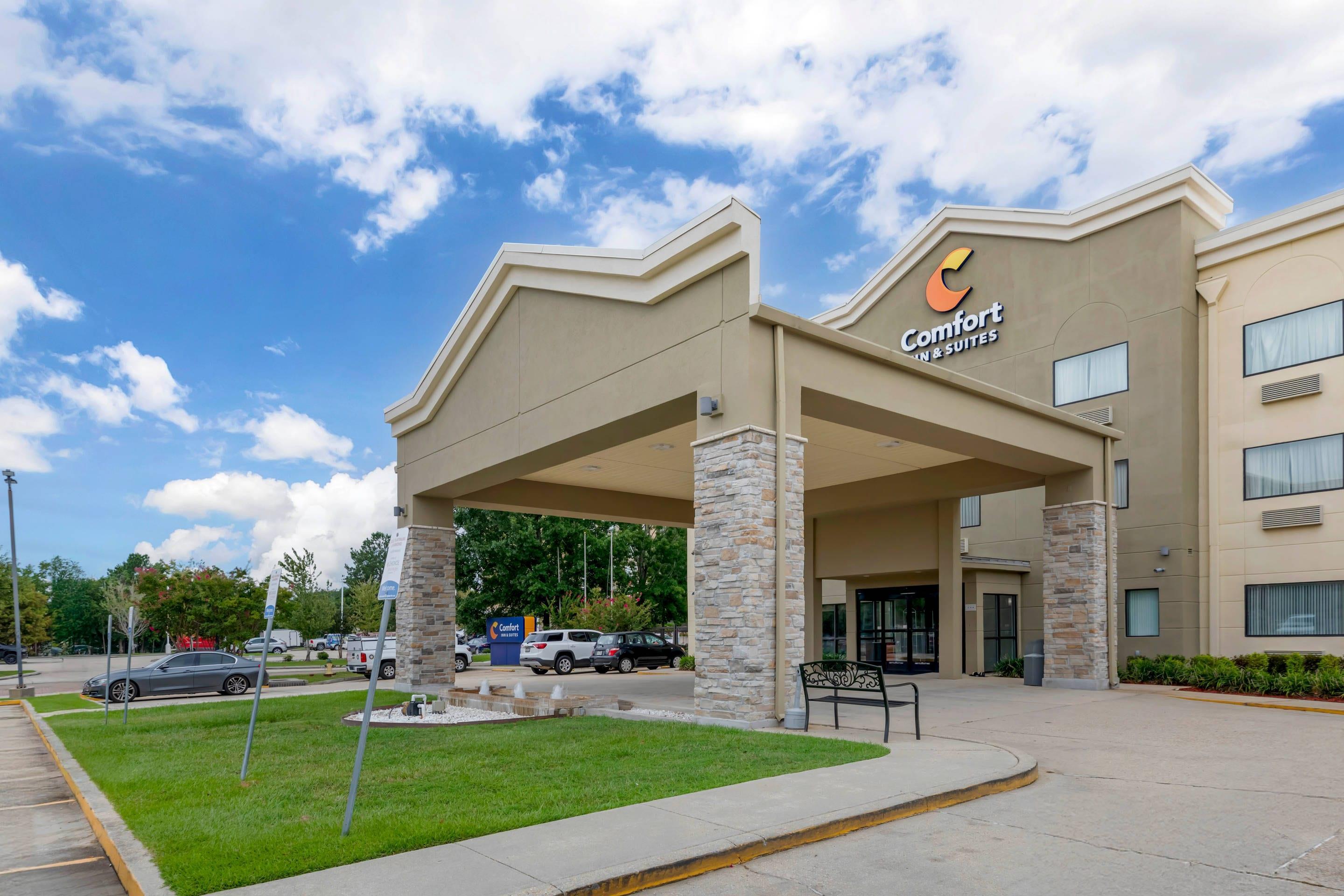 Hotel exterior | Comfort Inn & Suites Covington - Mandeville
