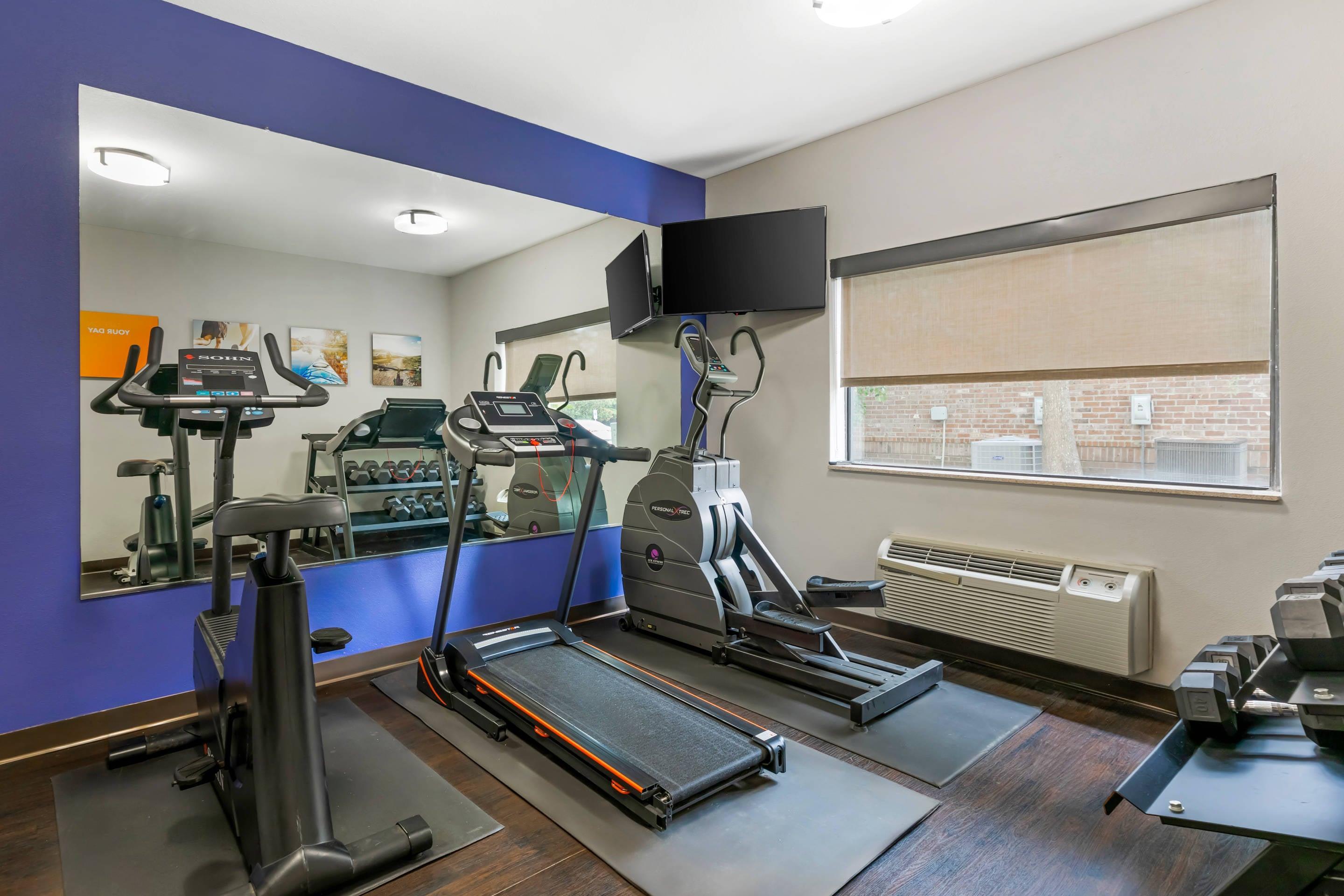 Fitness center | Comfort Inn & Suites Covington - Mandeville