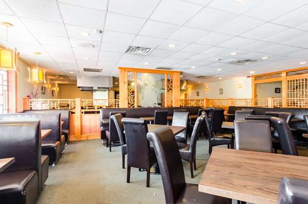 Restaurant - Quality Inn West Springfield