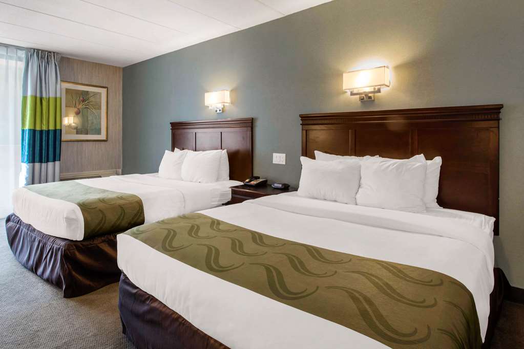 QUALITY INN WEST SPRINGFIELD-guestroom-Guest Room,On-Site.jpg