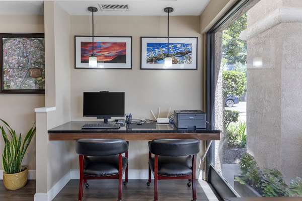 Conference Area - Comfort Suites Tulare - CA 99, Exit 88