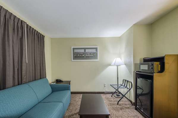 Suite - Quality Inn & Suites Muncie