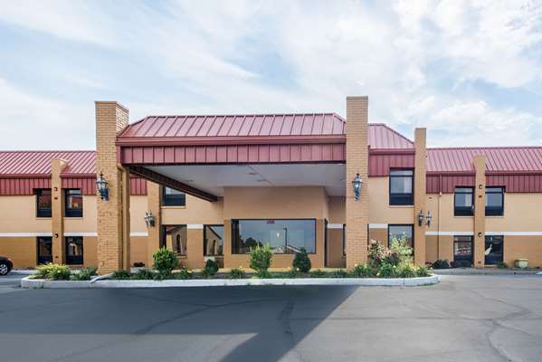 Exterior view - Quality Inn & Suites Muncie