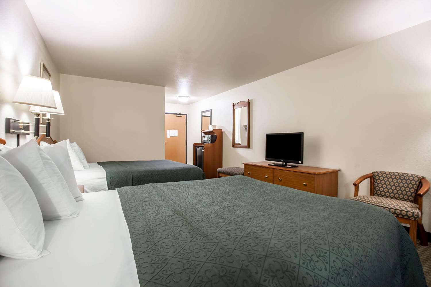 Quality Inn Suites Federal Way Wa See S Quality Inn Suites Federal Way Wa