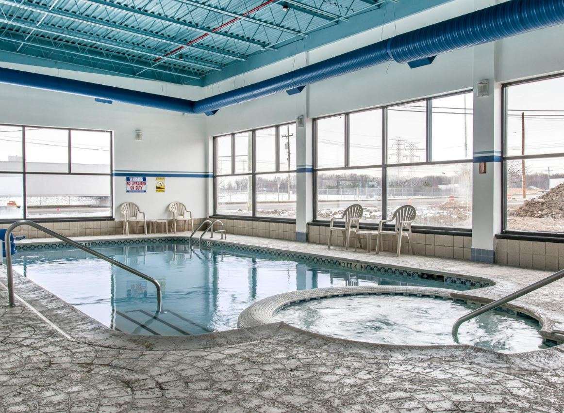 Baymont Inn & Suites Flat Rock I75, Exit 29, MI See Discounts