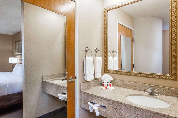  - Baymont Inn & Suites Historic Route 66 Barstow