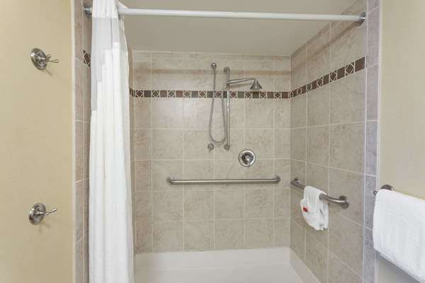  - Baymont Inn & Suites Historic Route 66 Barstow