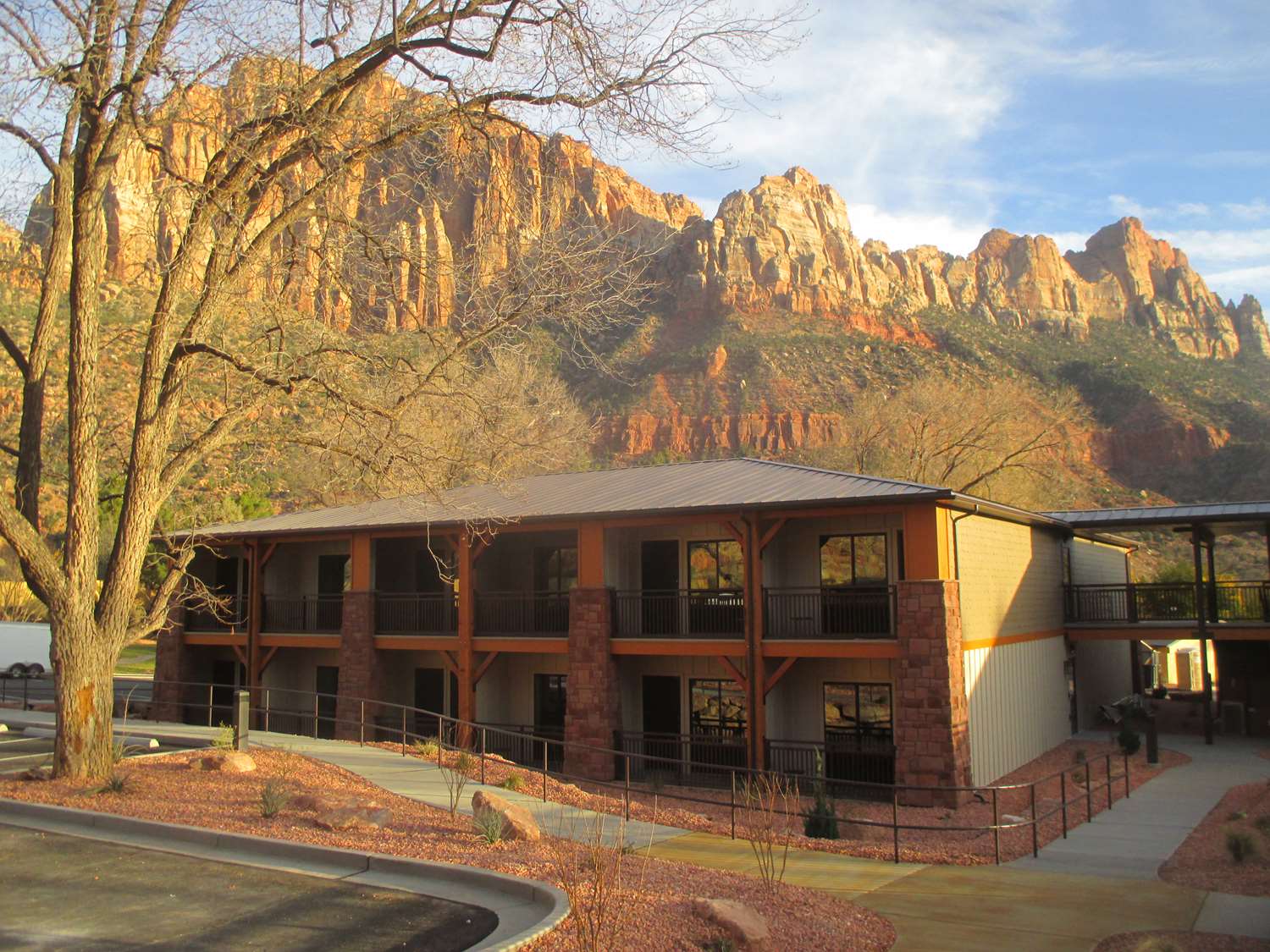 Best Western Plus Zion Canyon Inn & Suites Springdale, UT See Discounts