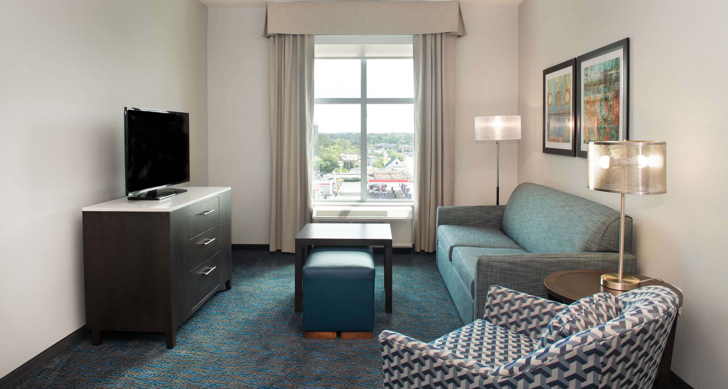 Guest room