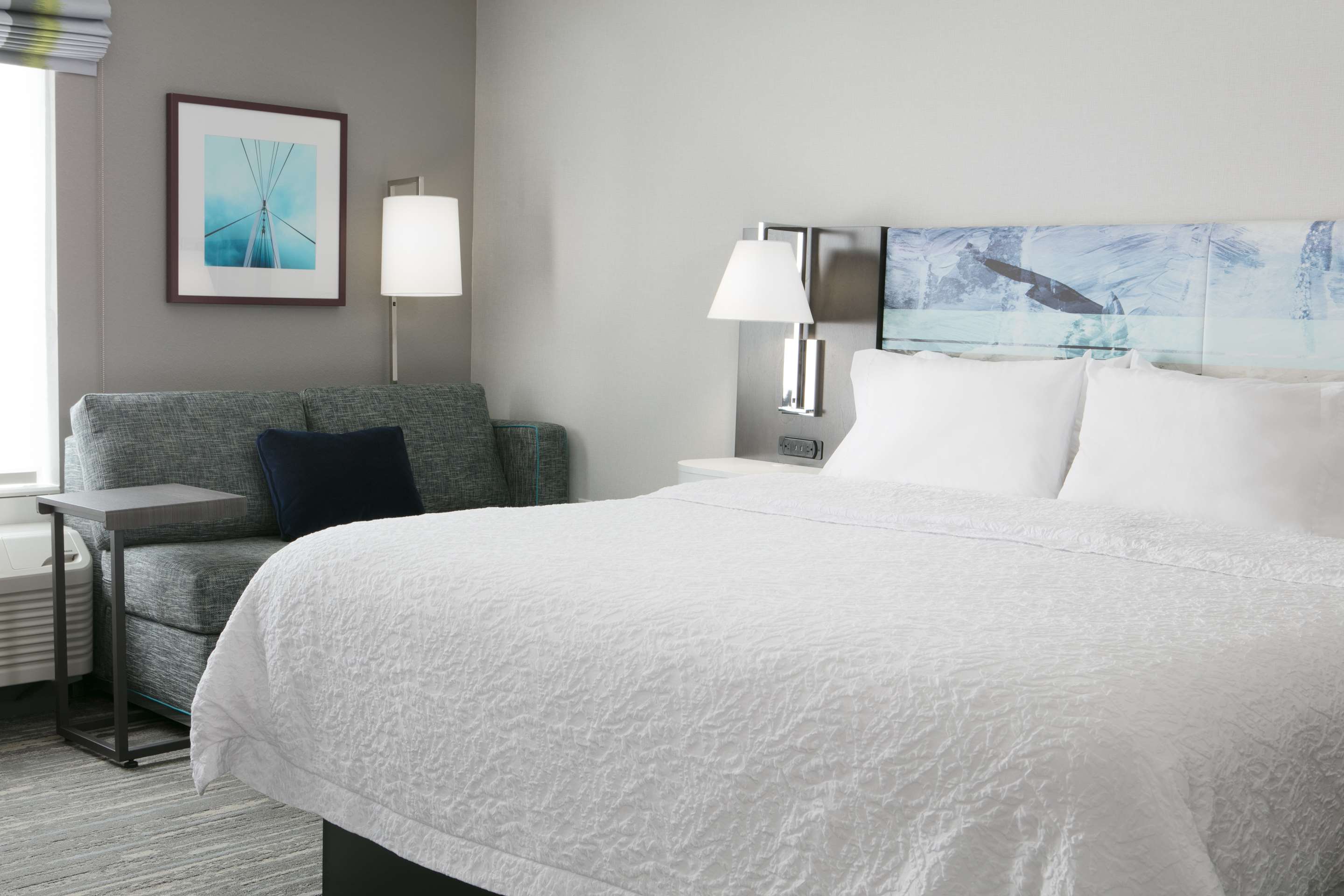 Guest room