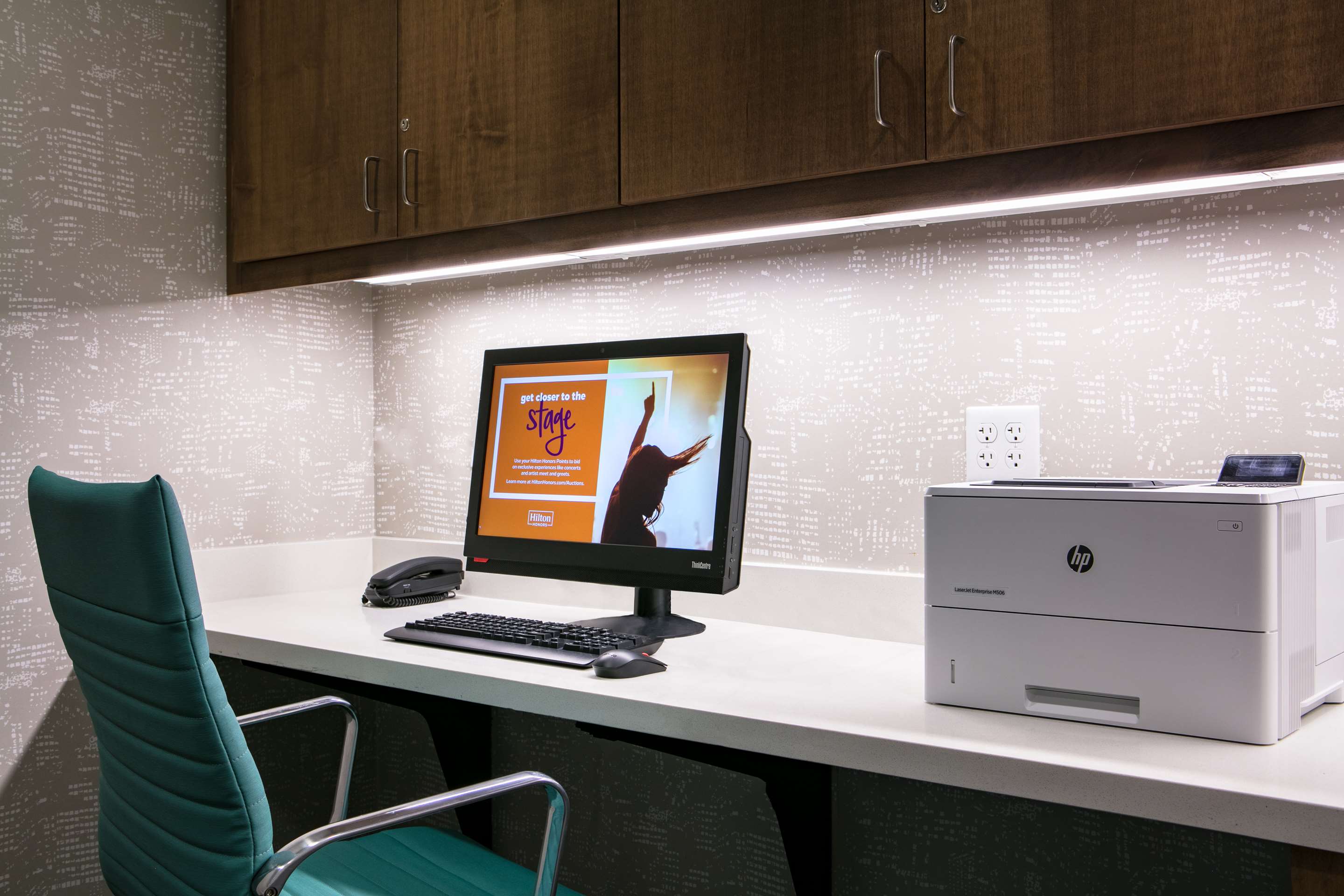 Business Center | Hampton Inn Wichita Northwest