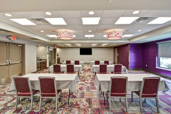  - Home2 Suites by Hilton Airport Kansas City - I-29, Exit 10