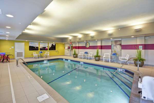 Pool - Home2 Suites by Hilton Airport Kansas City - I-29, Exit 10
