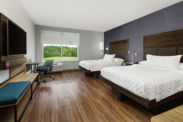  - Tru by Hilton Hotel Midtown Savannah