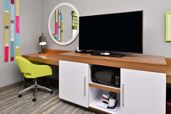  - Hampton Inn & Suites Oakdale - I-94, Exit 250