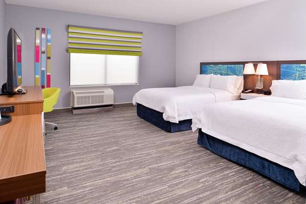  - Hampton Inn & Suites Oakdale - I-94, Exit 250