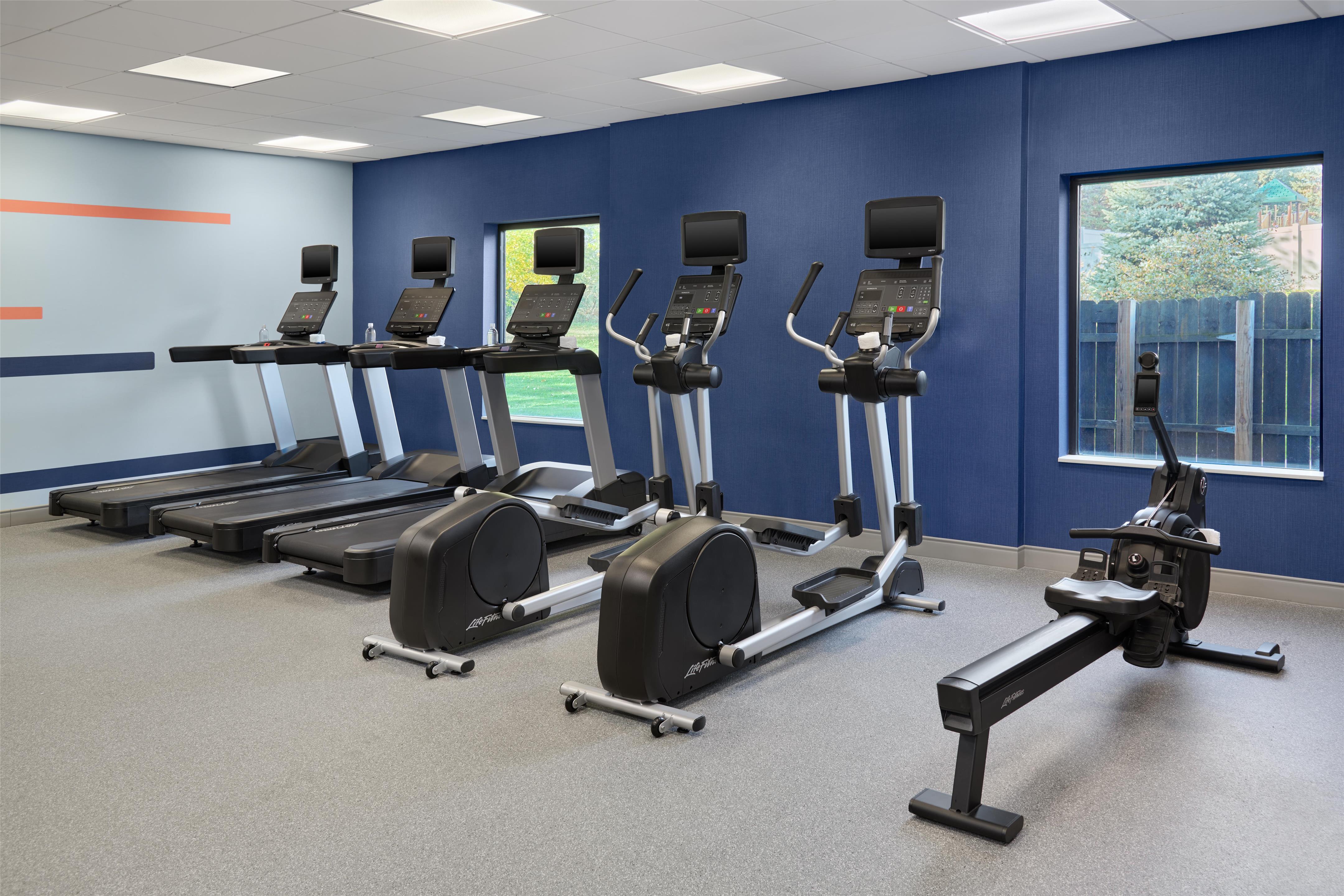 Health club fitness center gym | Hampton Inn & Suites St. Paul Oakdale/Woodbury