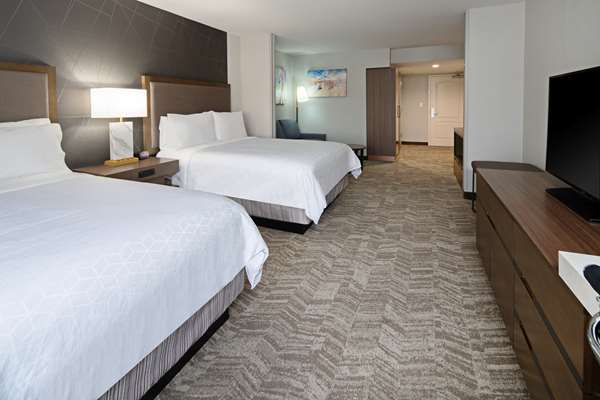 Suite - Best Western Valencia Six Flags Inn & Suites - I-5, Exit 170