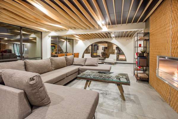  - Ramada Hotel South Austin - I-35, Exit 231