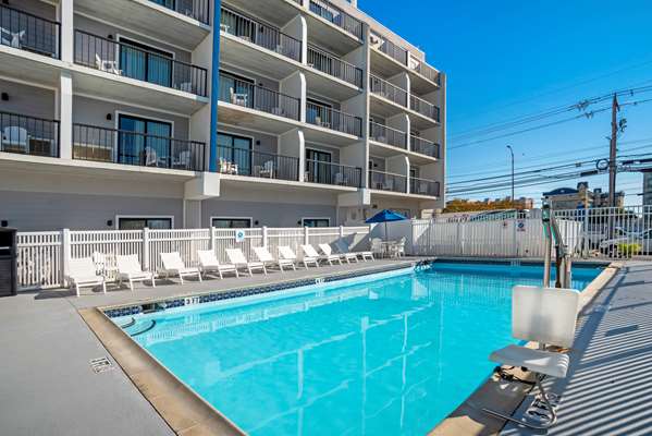 Pool - Best Western Plus Ocean City Hotel