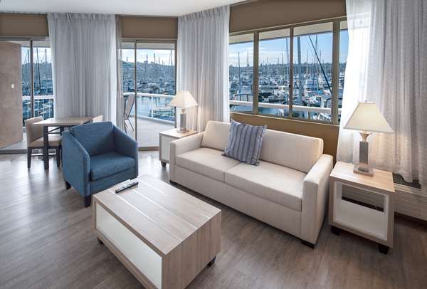 Suite - Bay Club Hotel & Marina San Diego