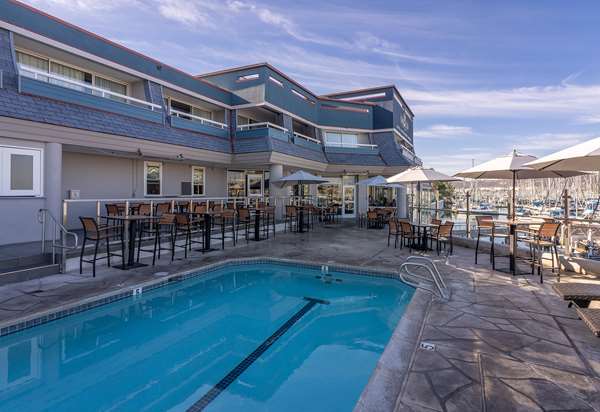 Pool - Bay Club Hotel & Marina San Diego