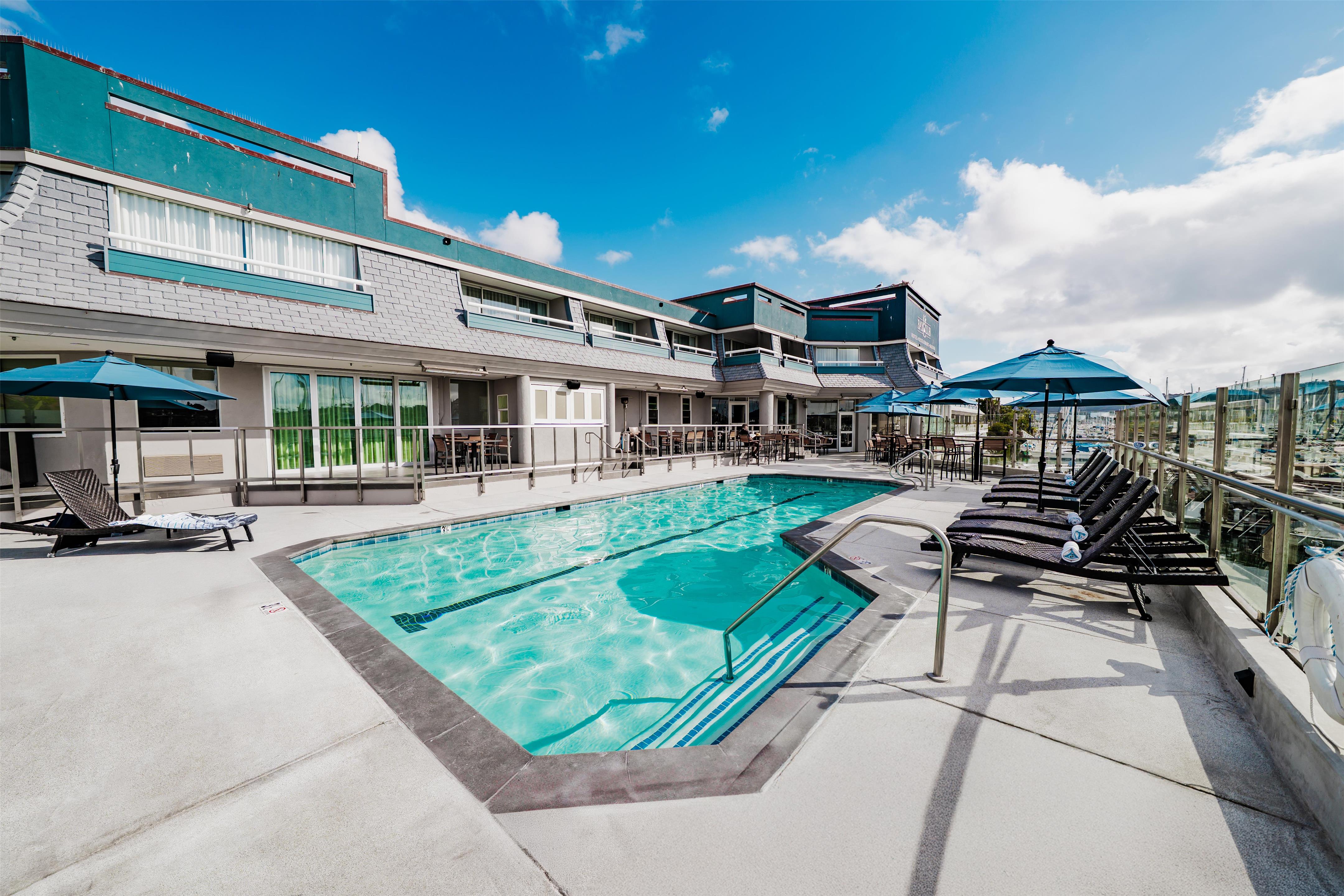 Hotel Pool | Bay Club Hotel & Marina
