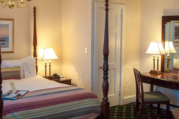  - Hawthorne Hotel Salem