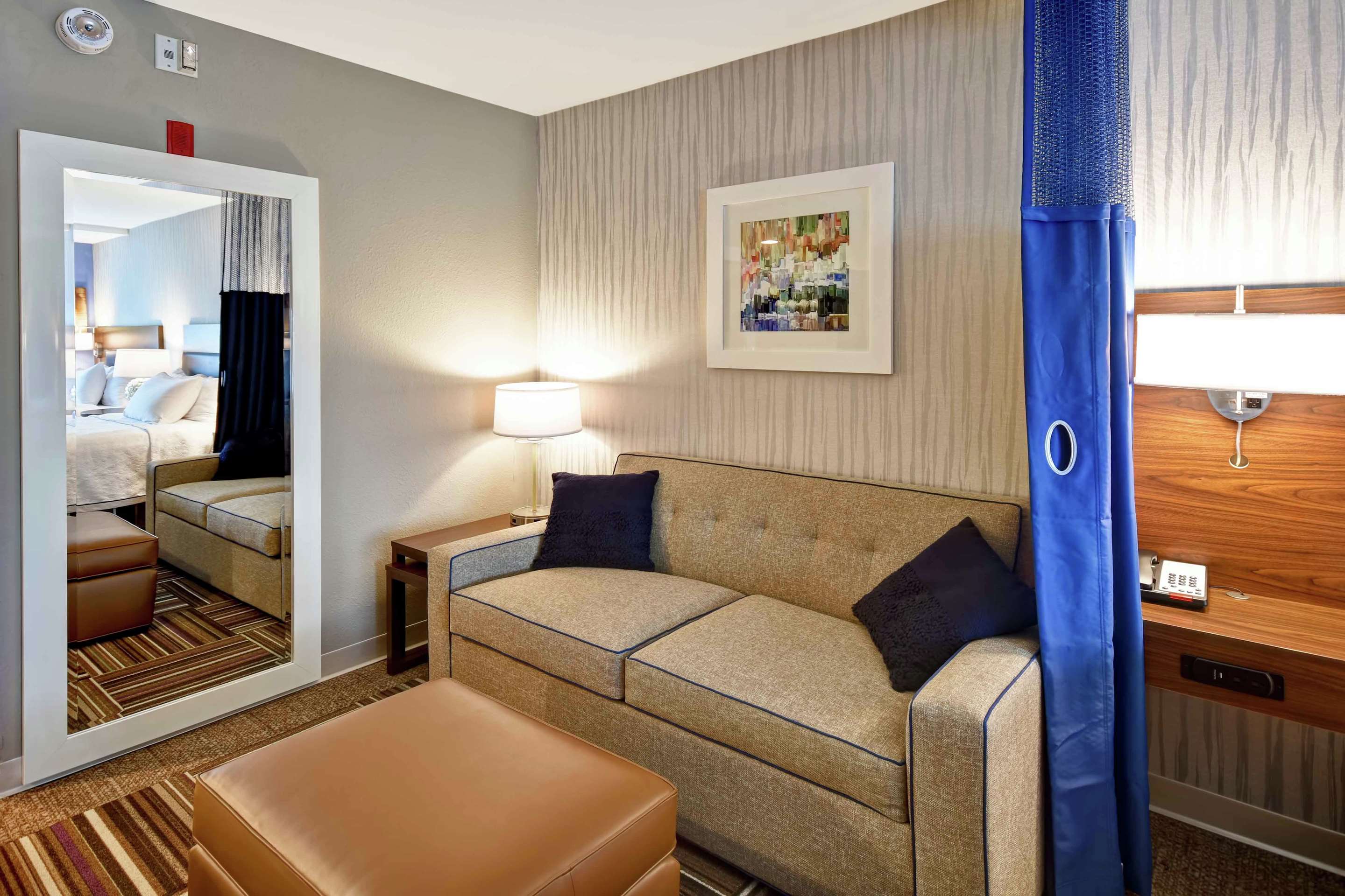 Guest room