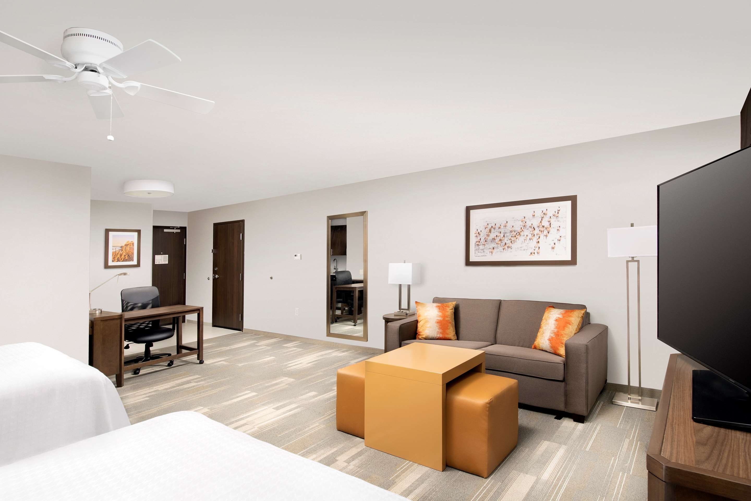 Guest room